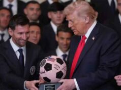 लियोनेल मेस्सी ने डोनाल्ड ट्रंप को रत्नजड़ित गुलाबी फुटबॉल भेंट की